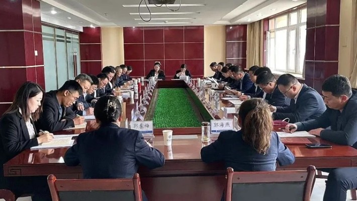 黨委書記、董事長劉亞雄一行調研格賽克機械公司