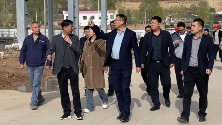 黨委書記、董事長劉亞雄一行調(diào)研藍川公司、康甲公司、康樂項目部