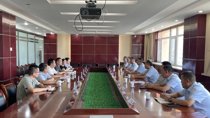 裝備公司與甘肅新型電力系統(tǒng)技術服務有限公司開展業(yè)務洽談